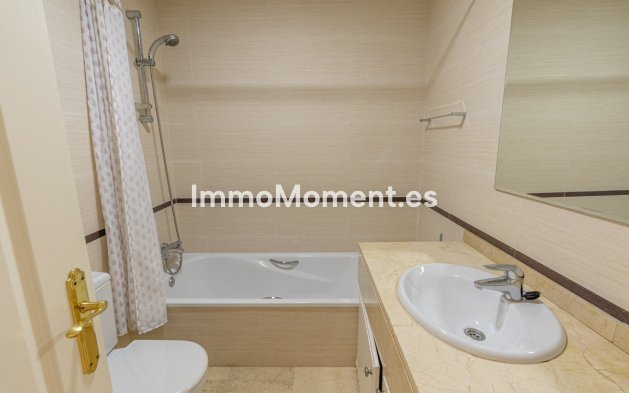 Revente - Maison mitoyenne - Estepona  - Estepona Centro