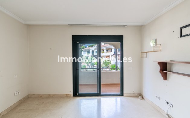 Revente - Maison mitoyenne - Estepona  - Estepona Centro