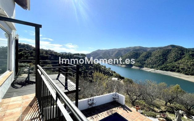 Wiederverkauf - Villa -   Inländisch - Istán