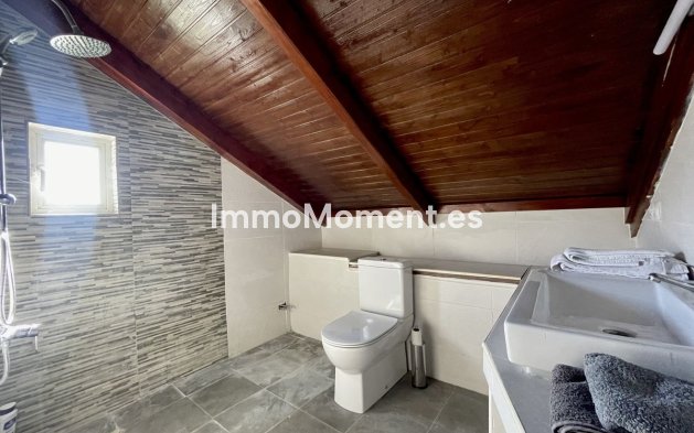 Wiederverkauf - Villa -   Inländisch - Istán