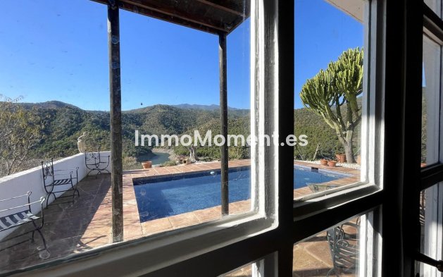 Wiederverkauf - Villa -   Inländisch - Istán