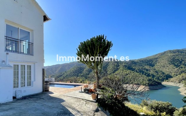 Wiederverkauf - Villa -   Inländisch - Istán