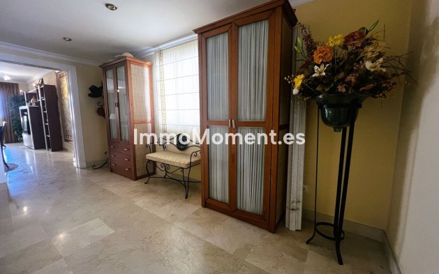 Wiederverkauf - Wohnung - Marbella - Puerto Banús