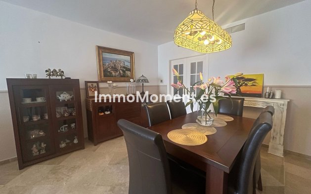 Resale - Apartment - Mijas - Calahonda