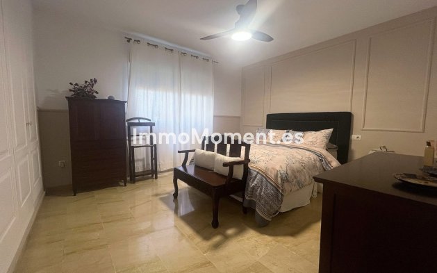 Resale - Apartment - Mijas - Calahonda