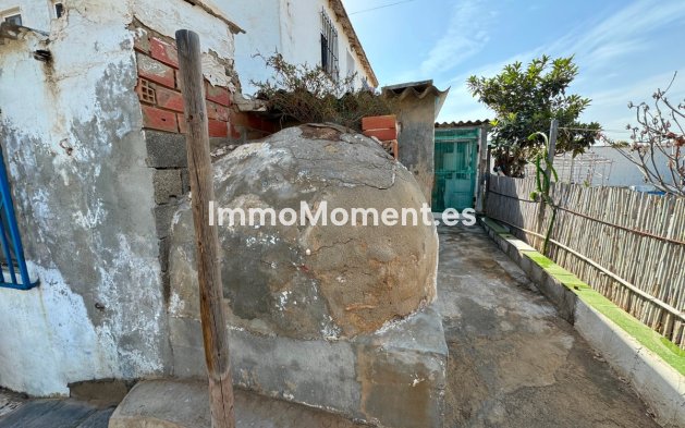 Resale - Villa - Guardamar del Segura - Guardamar del Segura Centro