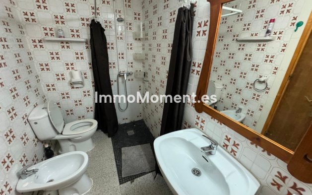 Resale - Villa - Guardamar del Segura - Guardamar del Segura Centro