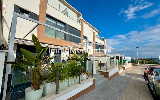 Resale - Villa - Guardamar del Segura - Guardamar del Segura Centro