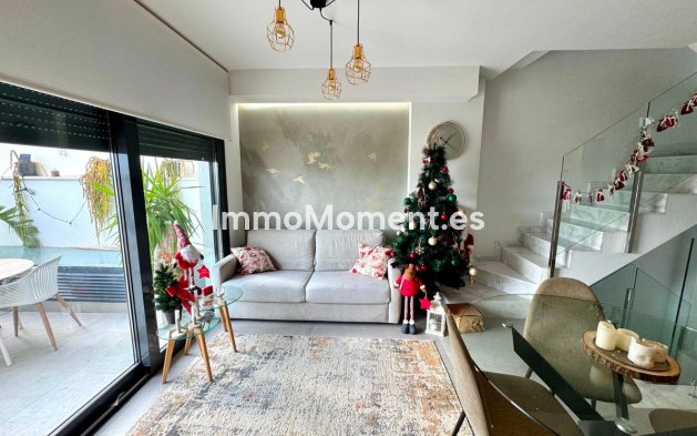 Resale - Villa - Guardamar del Segura - Guardamar del Segura Centro