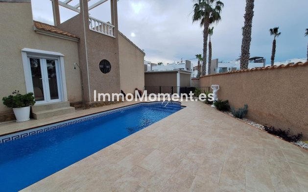 Resale - Villa - Guardamar del Segura - Guardamar del Segura Centro