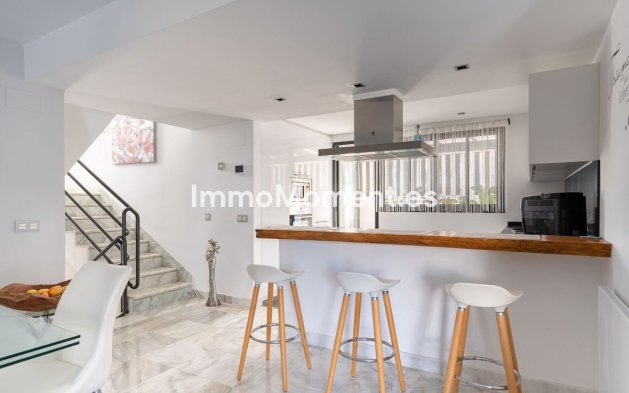 Bestaande woning - Geschakelde woning - Estepona  - New Golden Mile