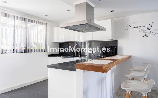 Bestaande woning - Geschakelde woning - Estepona  - New Golden Mile