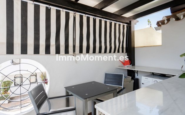 Bestaande woning - Geschakelde woning - Estepona  - New Golden Mile