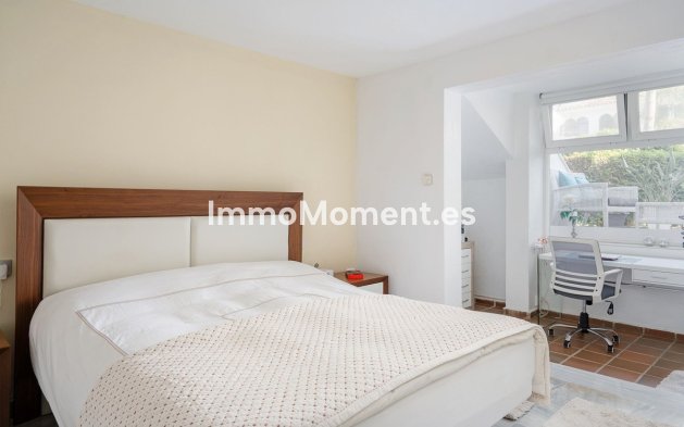 Bestaande woning - Geschakelde woning - Estepona  - New Golden Mile