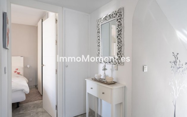 Bestaande woning - Geschakelde woning - Estepona  - New Golden Mile