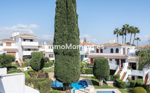 Bestaande woning - Geschakelde woning - Estepona  - New Golden Mile