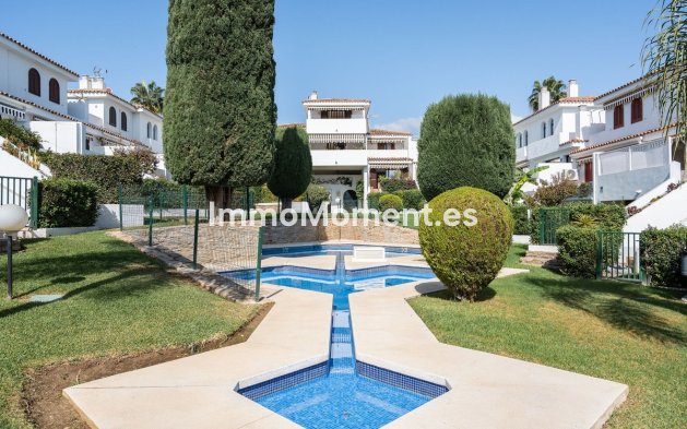 Bestaande woning - Geschakelde woning - Estepona  - New Golden Mile