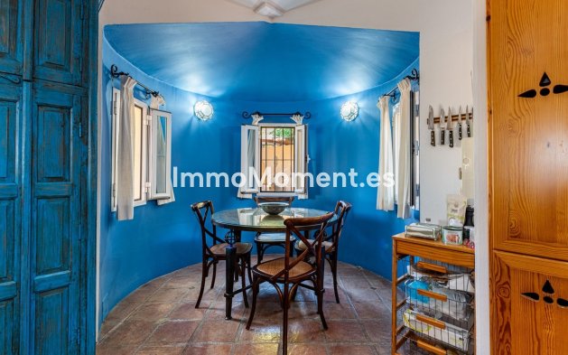 Wiederverkauf - Villa -   Inländisch - Alhaurín de la Torre