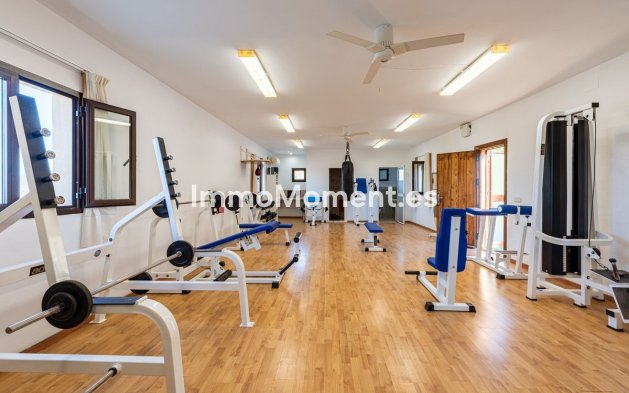 Wiederverkauf - Villa -   Inländisch - Alhaurín de la Torre