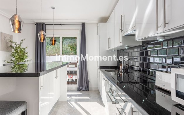 Wiederverkauf - Wohnung - Marbella - Nueva Andalucía