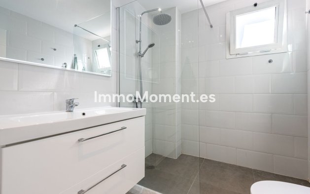 Wiederverkauf - Wohnung - Marbella - Nueva Andalucía