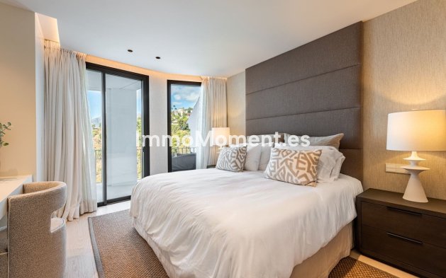 Revente - Maison mitoyenne - Marbella - Altos de los Monteros