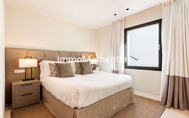 Revente - Maison mitoyenne - Marbella - Altos de los Monteros