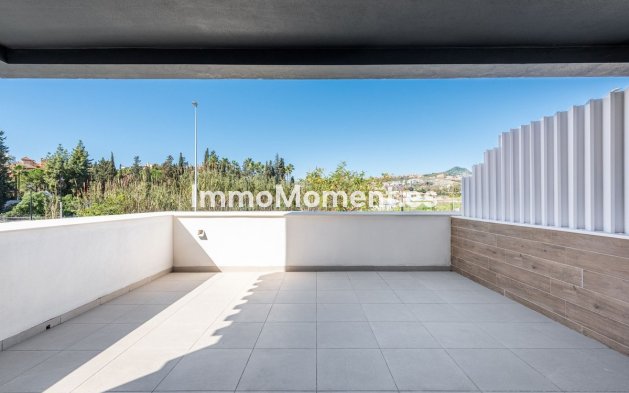 Revente - Villa - Estepona  - Atalaya