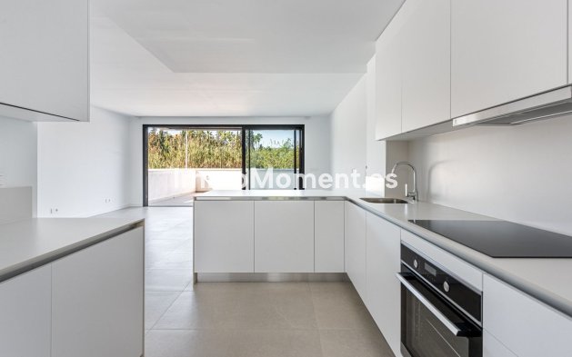 Revente - Villa - Estepona  - Atalaya