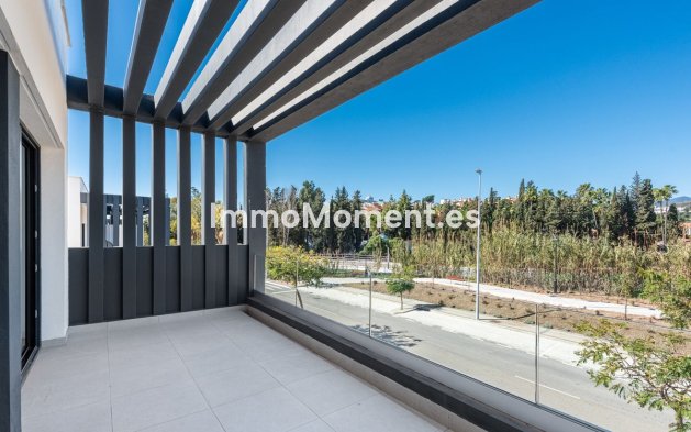 Revente - Villa - Estepona  - Atalaya