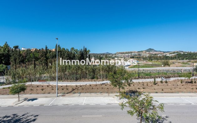 Revente - Villa - Estepona  - Atalaya