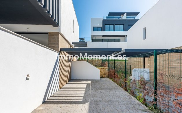 Revente - Villa - Estepona  - Atalaya