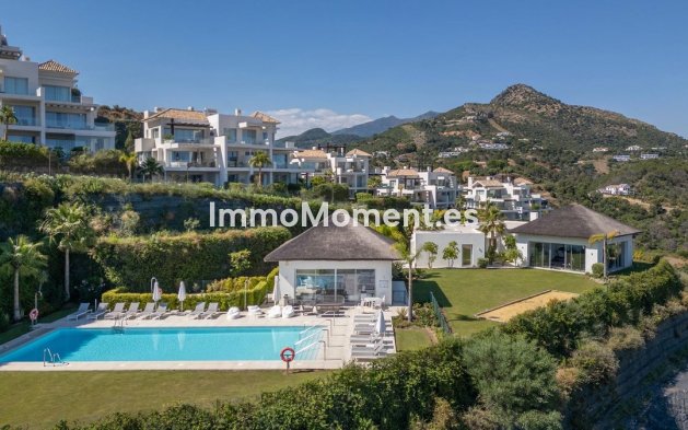 Resale - Apartment - Benahavís - Benahavís Centro