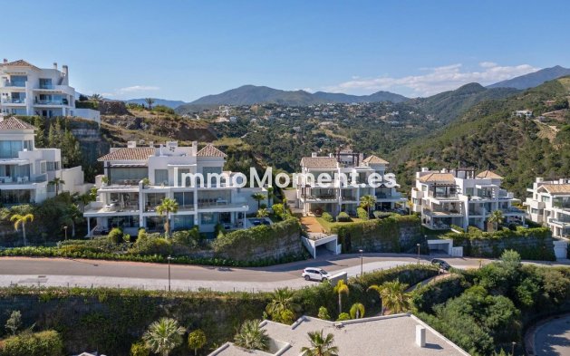 Resale - Apartment - Benahavís - Benahavís Centro