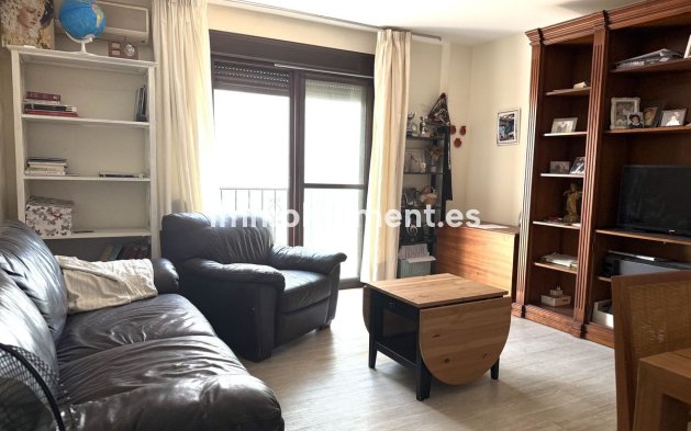 Wiederverkauf - Wohnung - Estepona  - Estepona Centro