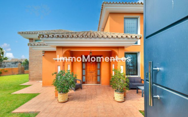 Wiederverkauf - Villa - Benalmadena - Benalmadena Costa