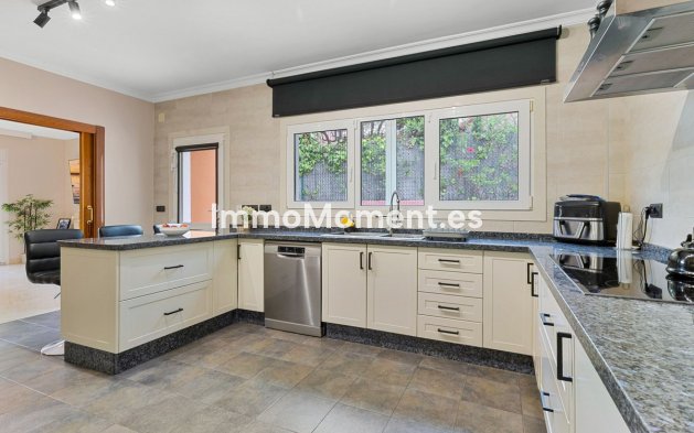 Wiederverkauf - Villa - Benalmadena - Benalmadena Costa