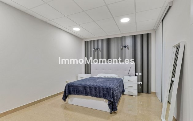 Wiederverkauf - Villa - Benalmadena - Benalmadena Costa