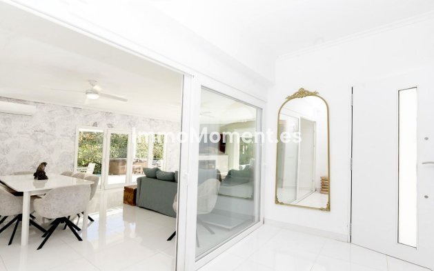 Revente - Villa - Benalmadena - Benalmadena Centro