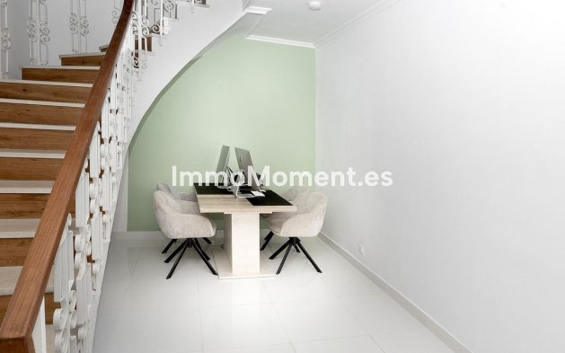 Revente - Villa - Benalmadena - Benalmadena Centro