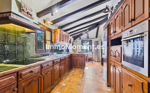 Resale - Villa - Mijas - Mijas Centro