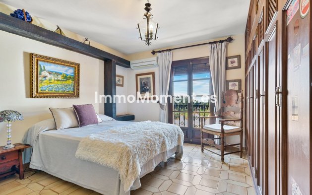 Resale - Villa - Mijas - Mijas Centro