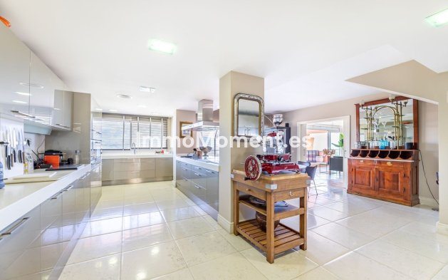 Wiederverkauf - Wohnung - Marbella - Nueva Andalucía