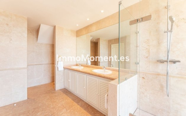 Wiederverkauf - Wohnung - Marbella - Nueva Andalucía