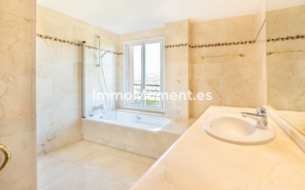 Wiederverkauf - Wohnung - Marbella - Nueva Andalucía