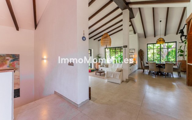 Wiederverkauf - Villa - Estepona  - New Golden Mile