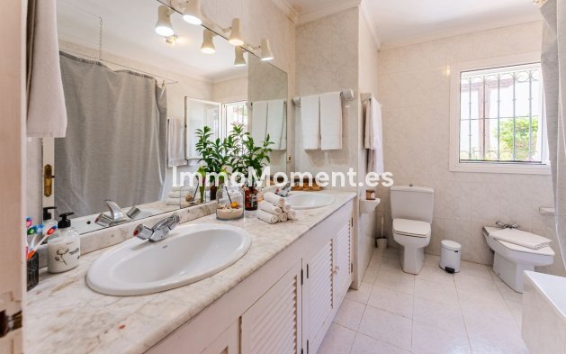 Wiederverkauf - Villa - Estepona  - New Golden Mile