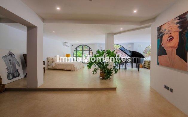 Wiederverkauf - Villa - Estepona  - New Golden Mile