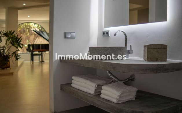 Wiederverkauf - Villa - Estepona  - New Golden Mile