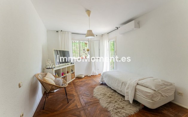 Wiederverkauf - Villa - Estepona  - New Golden Mile